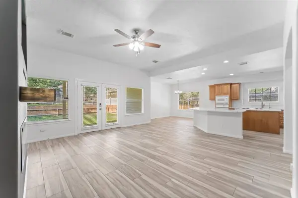 2333 Stableridge DR, Conroe, TX 77384