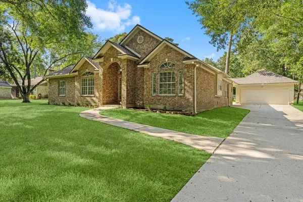 2333 Stableridge DR, Conroe, TX 77384