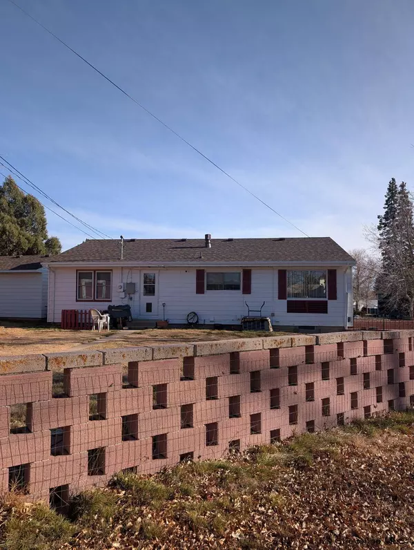1502 ANDOVER DR, Cheyenne, WY 82001