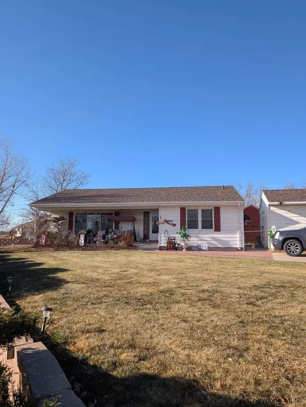 1502 ANDOVER DR, Cheyenne, WY 82001