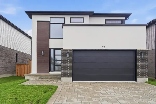 25 Alexander CIR, Strathroy-caradoc, ON N7G 0B4