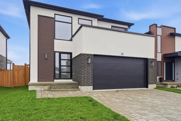 25 Alexander CIR, Strathroy-caradoc, ON N7G 0B4