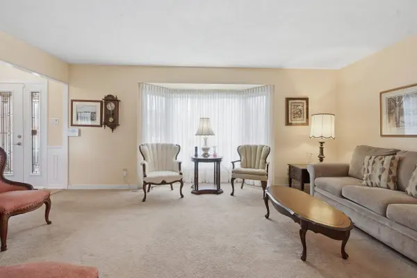 133 Fairlane AVE, London South, ON N6K 3E5