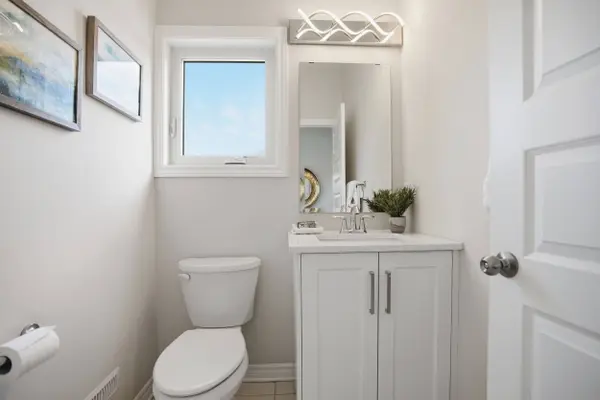 11 Bowman DR, Middlesex Centre, ON N0M 2A0
