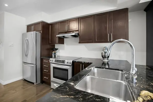 55 Harrison ST #8, Stratford, ON N5A 0C9