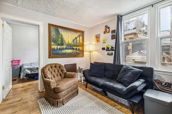 66 Cliftonvale AVE #Rear Unit, London South, ON N6J 1J8