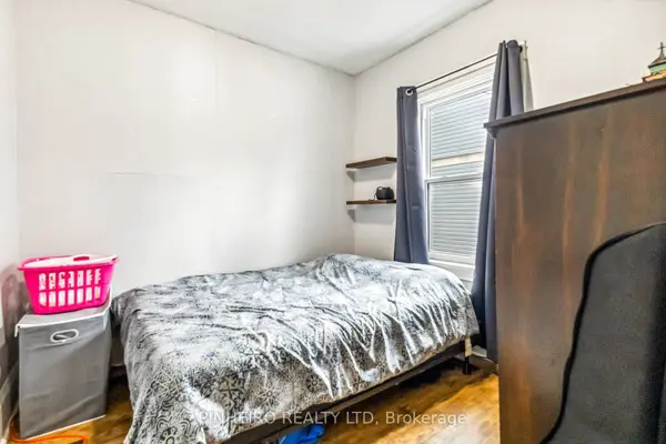 66 Cliftonvale AVE #Rear Unit, London South, ON N6J 1J8