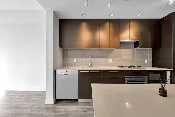 222 Riverfront AVE SW #544, Calgary, AB T2P 0X2