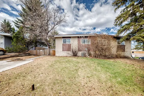921 Mckinnon DR NE, Calgary, AB T2E7B5
