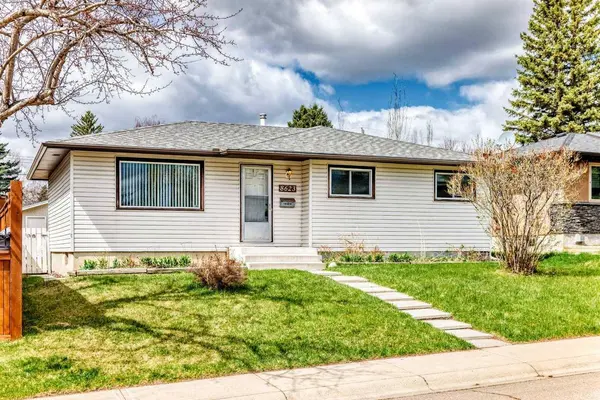 8623 Alanwood ST SE, Calgary, AB T2H 1R9