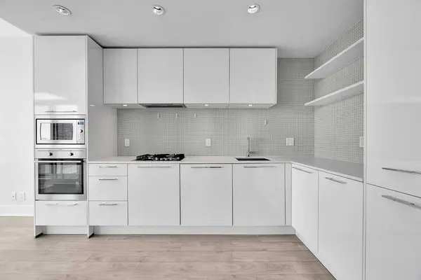 901 10 AVE SW #1401, Calgary, AB T2R0B5