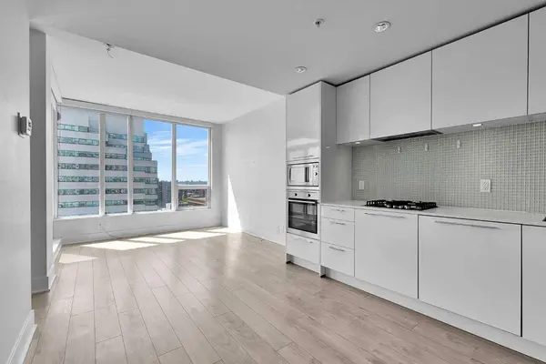 901 10 AVE SW #1401, Calgary, AB T2R0B5