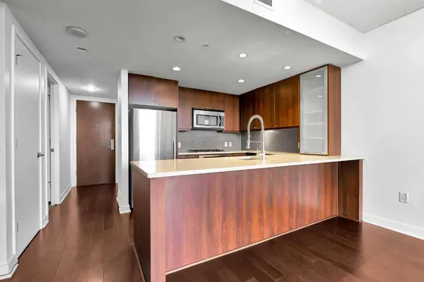 1118 12 AVE SW #2407, Calgary, AB T2R0X4
