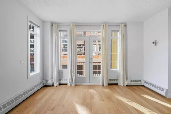 1000 15 AVE SW #209, Calgary, AB T2R 0S6