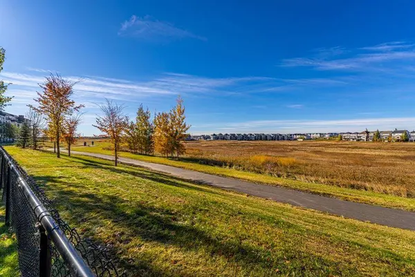 99 Copperstone PARK SE #4106, Calgary, AB T2Z 5C9