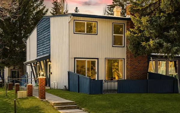 5315 53 AVE NW #1, Calgary, AB T3A 2E7