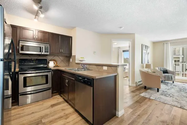 69 Country Village MNR NE #5209, Calgary, AB T3K 0P1
