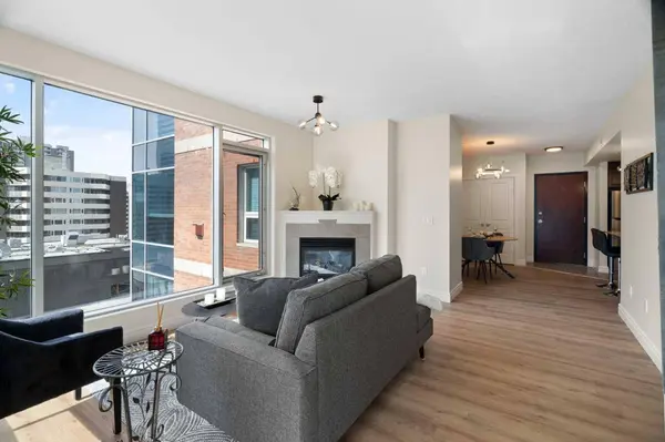 910 5 AVE SW #1906, Calgary, AB T2P 0C3