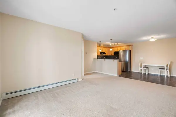 31 Country Village MNR NE #4314, Calgary, AB T3K0T3