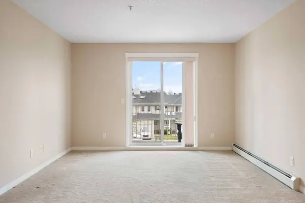 31 Country Village MNR NE #4314, Calgary, AB T3K0T3