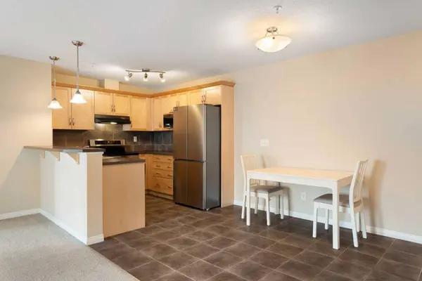 31 Country Village MNR NE #4314, Calgary, AB T3K0T3