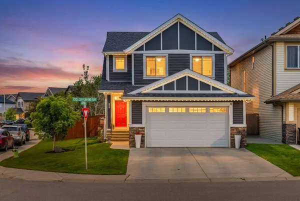 141 Copperpond Bay SE, Calgary, AB T2Z0R2