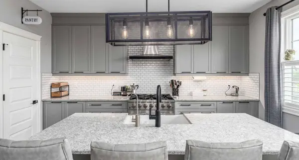 46 SW Yorkstone WAY SW, Calgary, AB T2X0R4