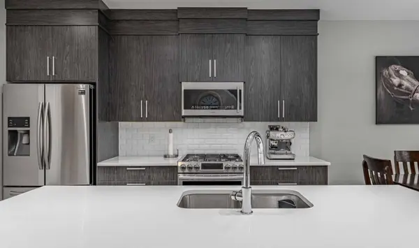 1040 Seton CIR SE, Calgary, AB T3M 2V9