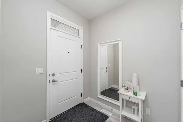 1040 Seton CIR SE, Calgary, AB T3M 2V9
