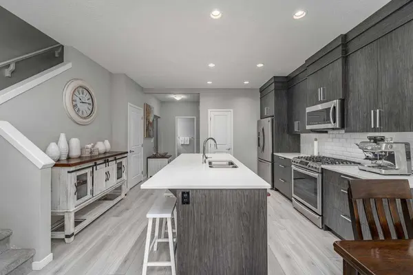 1040 Seton CIR SE, Calgary, AB T3M 2V9