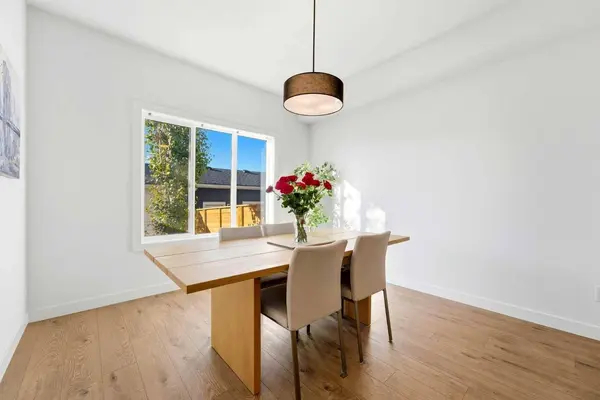 7395 202 AVE SE, Calgary, AB T3S0E8