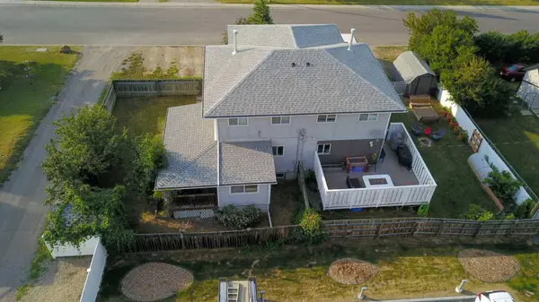 407 1 AVE NW, Sundre, AB T0M1X0