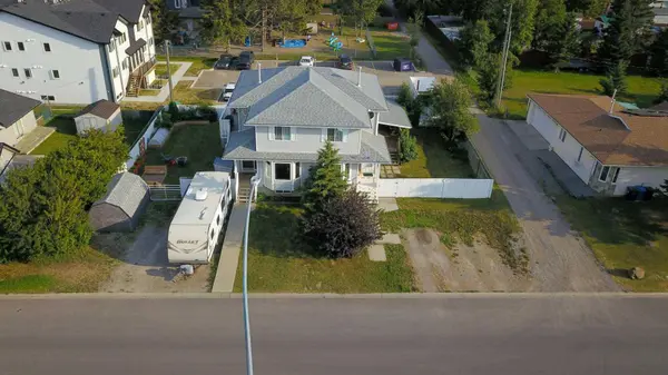 407 1 AVE NW, Sundre, AB T0M1X0