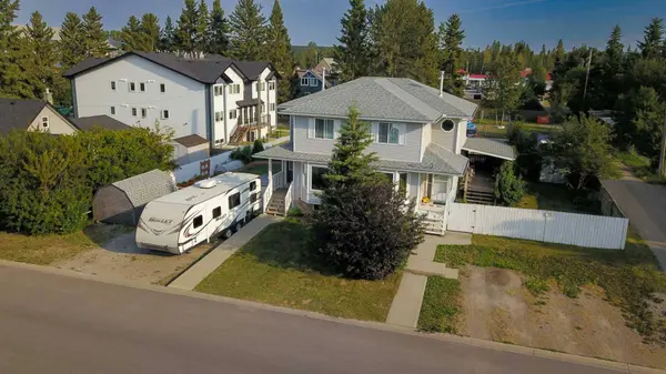 407 1 AVE NW, Sundre, AB T0M1X0