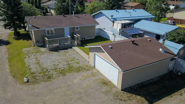 204 10 AVE NE, Sundre, AB T0M1X0
