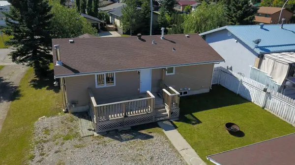 204 10 AVE NE, Sundre, AB T0M1X0