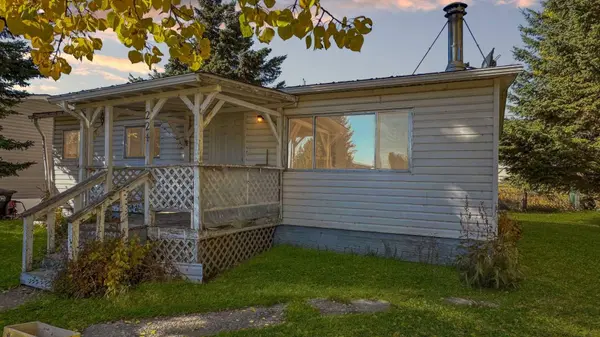 224 5 ST NW, Sundre, AB T0M 1X0