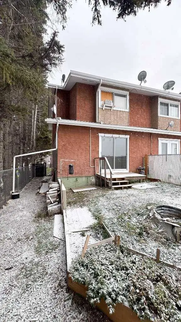 420 Centre ST N #5, Sundre, AB T0M1X0