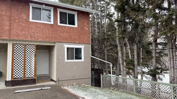 420 Centre ST N #5, Sundre, AB T0M1X0