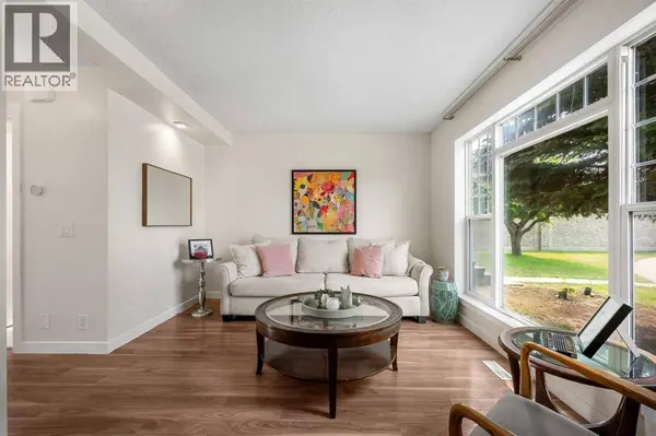 91 Hidden Crescent NW, Calgary, AB T3A5L4