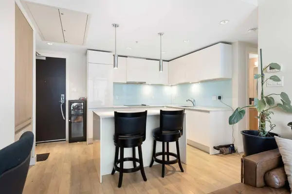 1122 3 ST SE #2706, Calgary, AB T2G 1H7