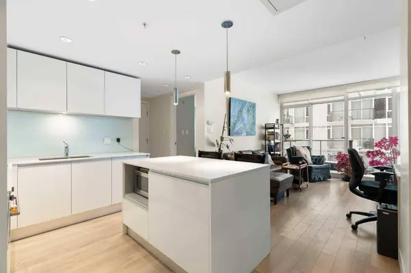 1122 3 ST SE #2706, Calgary, AB T2G 1H7