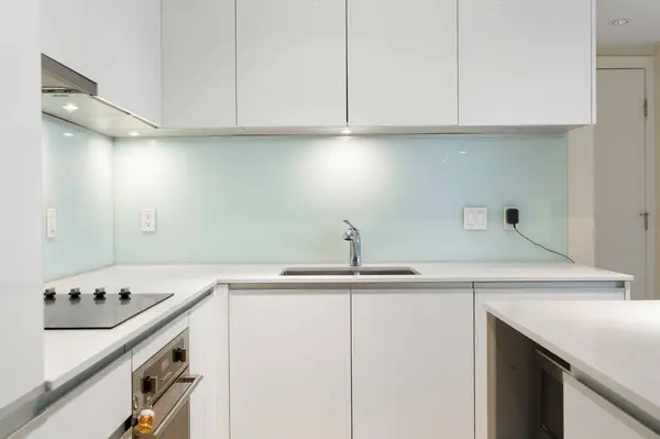 1122 3 ST SE #2706, 0046, AB T2G 1H7