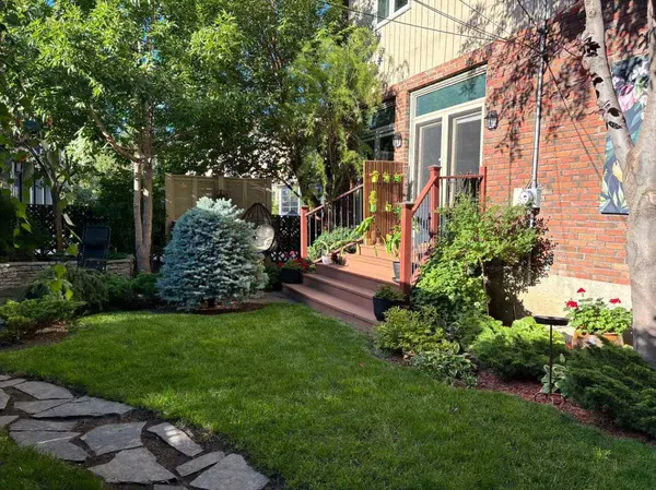 1727 24 ST SW, Calgary, AB T3C 1J2