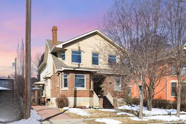 1727 24 ST SW, Calgary, AB T3C 1J2