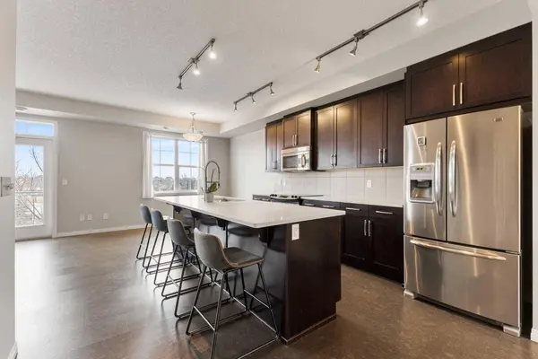 96 Cranarch RD SE, Calgary, AB T3M0V9