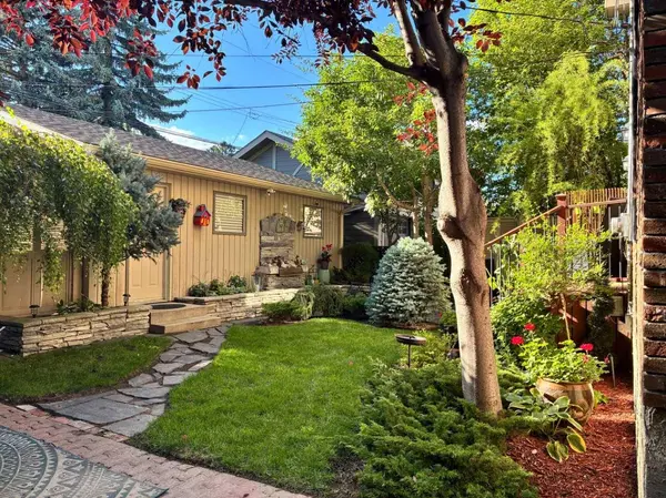 1727 24 ST SW, Calgary, AB T3C 1J2