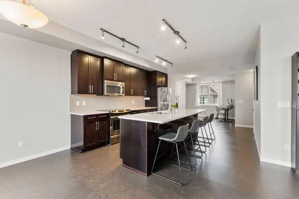 96 Cranarch RD SE, Calgary, AB T3M0V9
