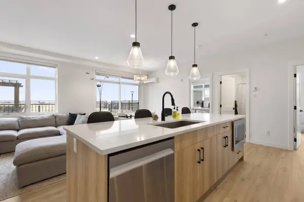 200 Seton CIR SE #6103, Calgary, AB T3M 3N8
