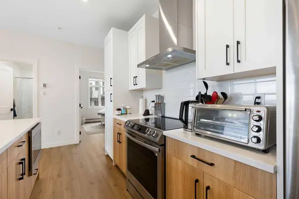 200 Seton CIR SE #6103, Calgary, AB T3M 3N8
